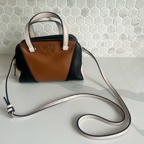 GUESS neutral color block handbag - Picture 2 of 9